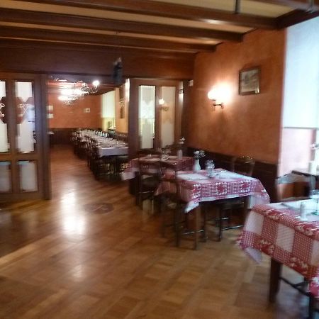 Aux Deux Clefs Hotel Marmoutier Екстериор снимка
