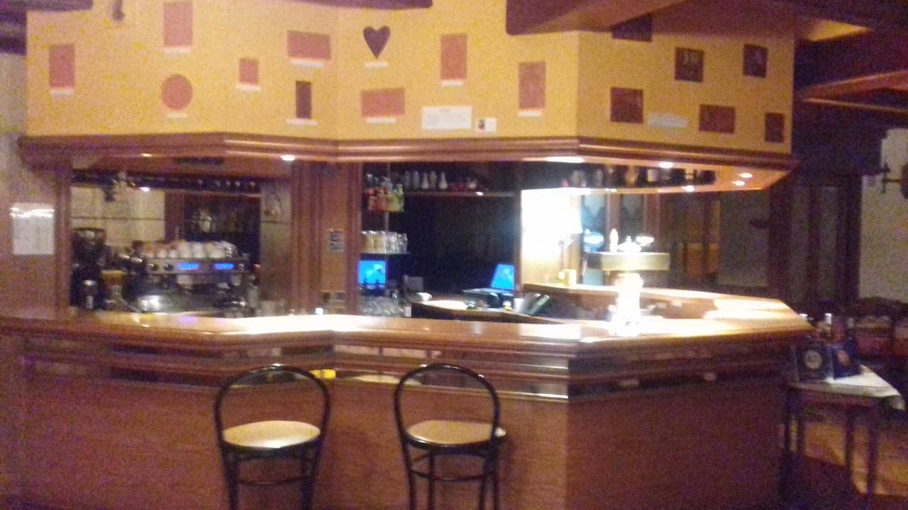 Aux Deux Clefs Hotel Marmoutier Екстериор снимка
